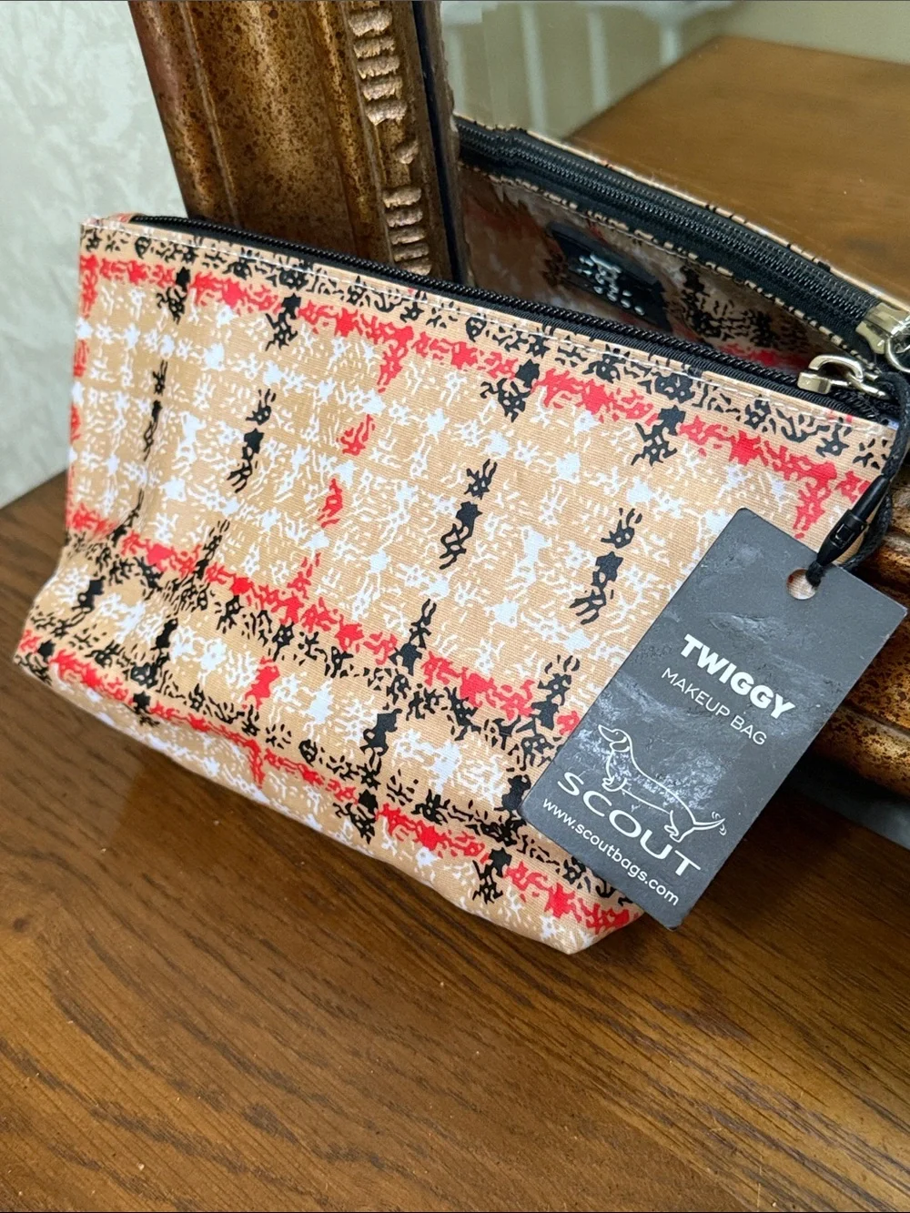 Scout Twiggy Makeup Bag in Tan, Red, Black & White.